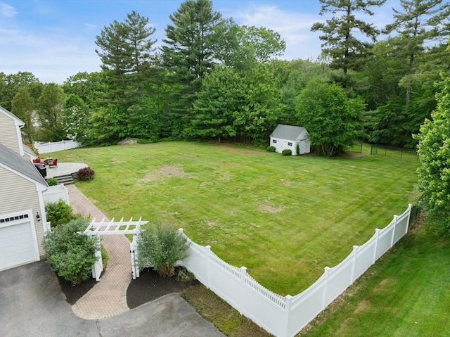 55 Arbor Rd, Uxbridge, MA 01569 - view of yard