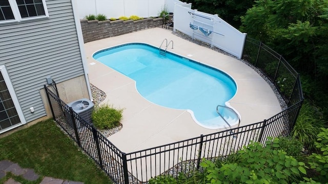 42 Mcgregory Rd, Sturbridge, MA 01566 - view of pool featuring a patio