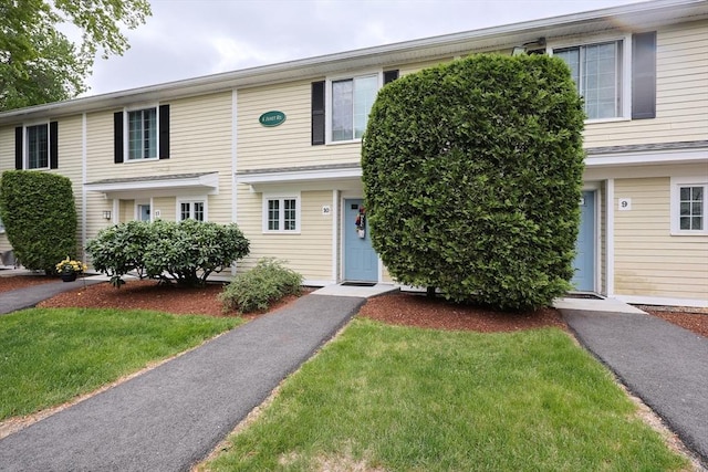 6 Janet Rd Unit 10, Easton, MA 02375 - view of property featuring a front lawn