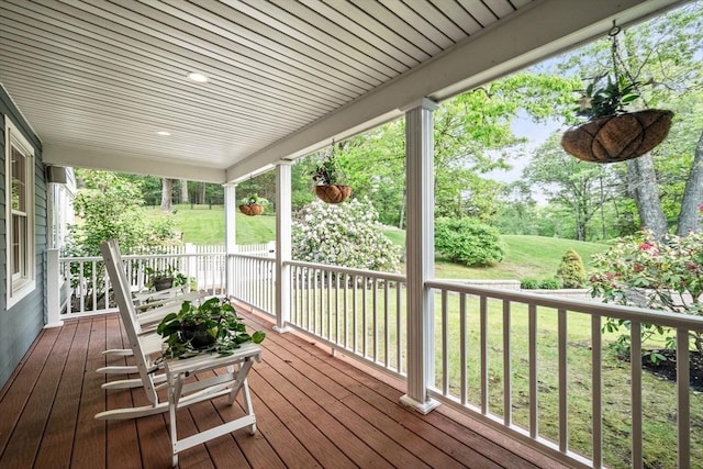 20 Stagecoach Rd, Topsfield, MA 01983 - porch with a lawn