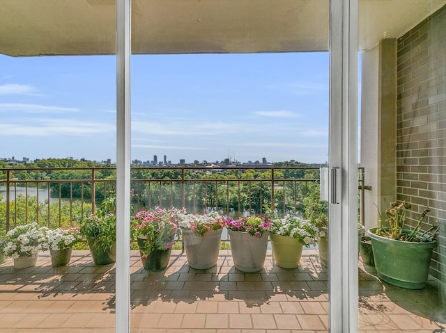 exterior space featuring a balcony