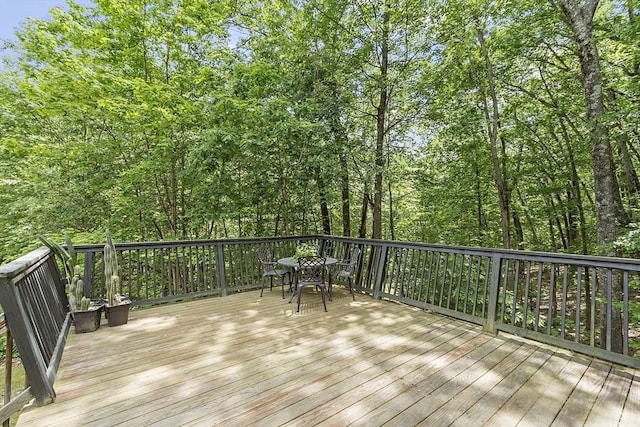 525 Flat Hill Rd, Lunenburg, MA 01462 - view of deck