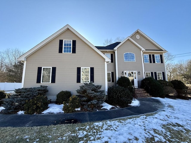 view of front of property