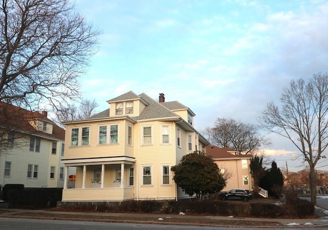 view of front of home featuring covered porch