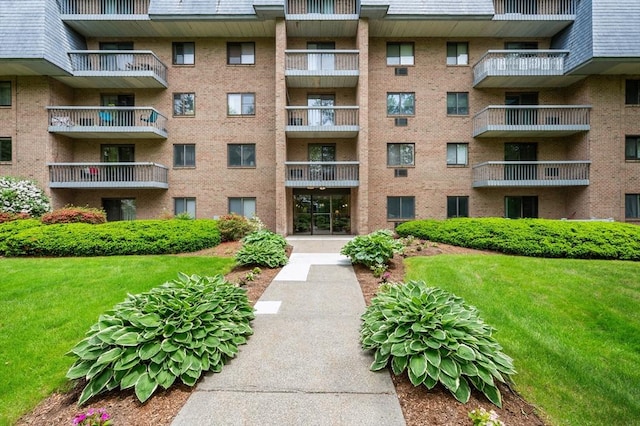 65 Commons Dr Unit 603, Shrewsbury, MA 01545 - view of apartment building / complex