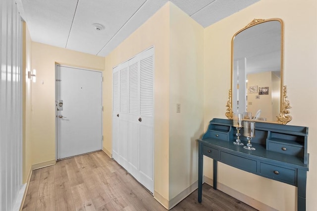 65 Commons Dr Unit 603, Shrewsbury, MA 01545 - hall featuring wood finished floors and baseboards