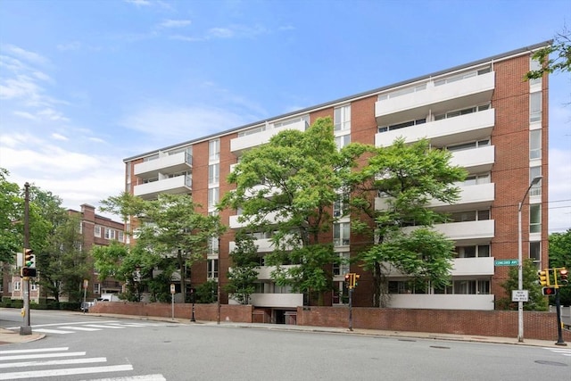 29 Concord Ave Unit 302, Cambridge, MA 02138 - view of apartment building / complex