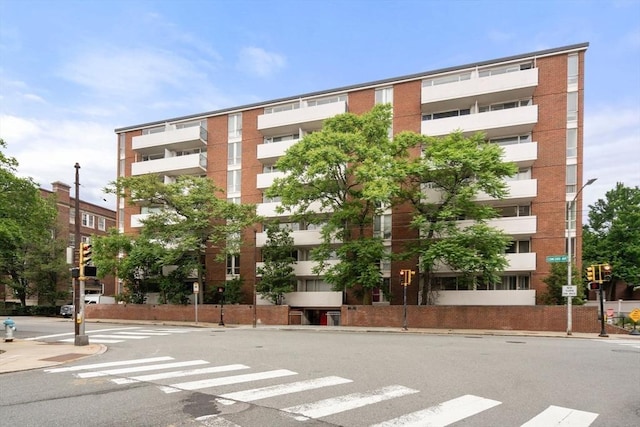 29 Concord Ave Unit 302, Cambridge, MA 02138 - view of apartment building / complex