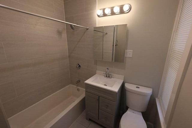 15-1/2 Tremlett St, Boston, MA 02124 - full bath featuring toilet, vanity, bathtub / shower combination, and tile patterned flooring