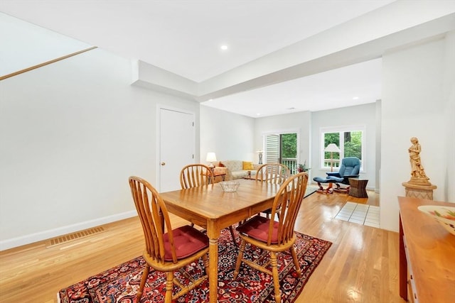 14 Michaels Grn Unit 14, Woburn, MA 01801 - dining area featuring light wood-style flooring, baseboards, and recessed lighting
