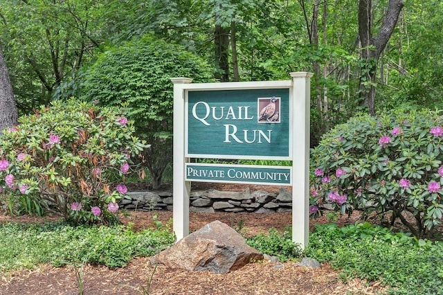 14 Michaels Grn Unit 14, Woburn, MA 01801 - view of community sign