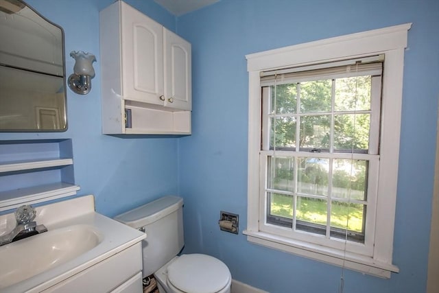 112 Harmon Ave, Springfield, MA 01118 - bathroom with toilet and vanity