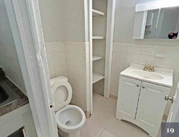 36-40 Orange St, Chelsea, MA 02150