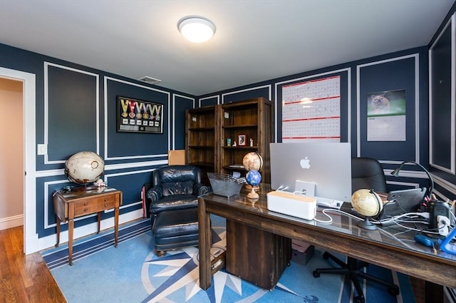 5 Indian Hl, Beverly, MA 01915 - office area featuring baseboards and a decorative wall