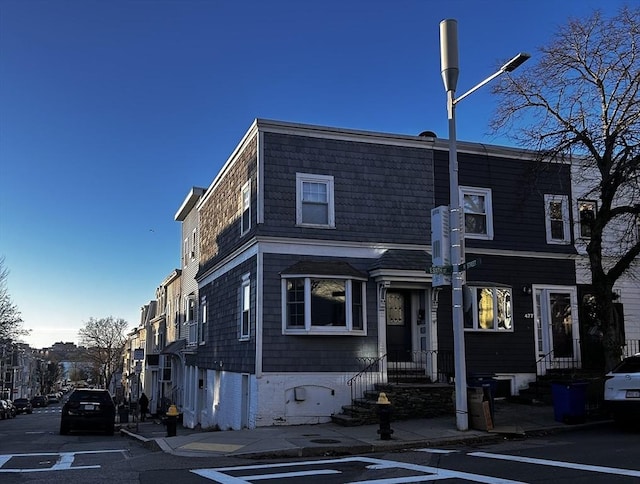 view of front of house featuring uncovered parking