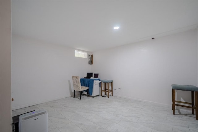 sitting room with recessed lighting