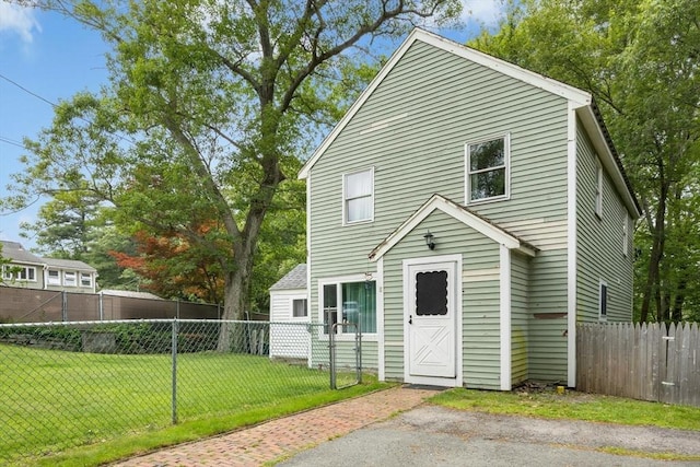 8 Stones Corner Rd, Berlin, MA 01503 - view of front of property