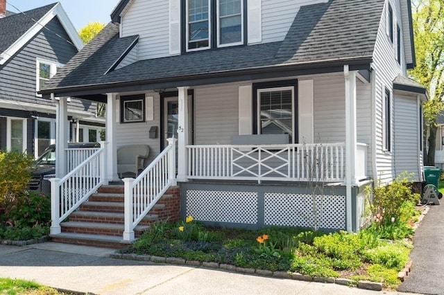 52 Locust St, Lynn, MA 01904 - bungalow-style house featuring a porch and a shingled roof