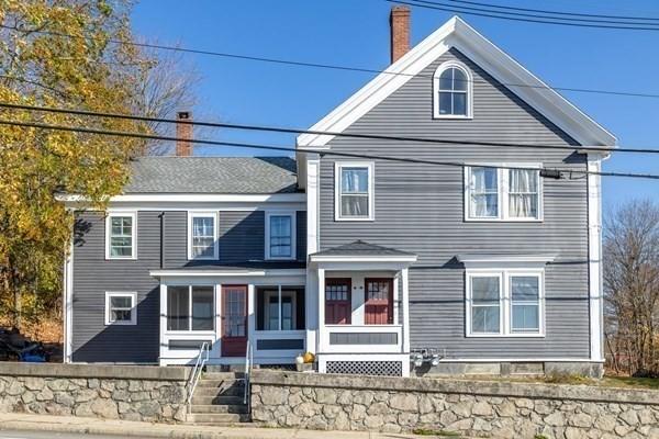 view of front of house featuring a porch