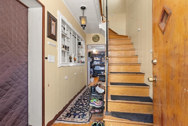 8 Peaceable St, Boston, MA 02135 - view of staircase