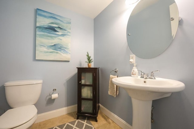 1 Washington Ct Unit 1, Uxbridge, MA 01569 - bathroom featuring toilet, tile patterned flooring, and baseboards