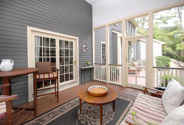 view of sunroom / solarium