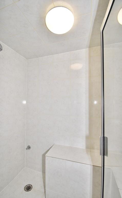 166 Primrose Dr, Longmeadow, MA 01106 - bathroom featuring a shower stall
