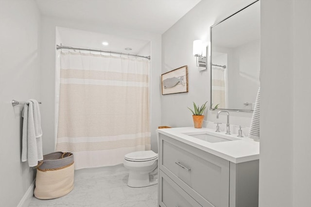 full bath with vanity, toilet, and a shower with curtain