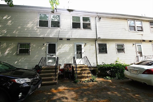 17 Fairland St Unit 17, Boston, MA 02119 - back of house with entry steps