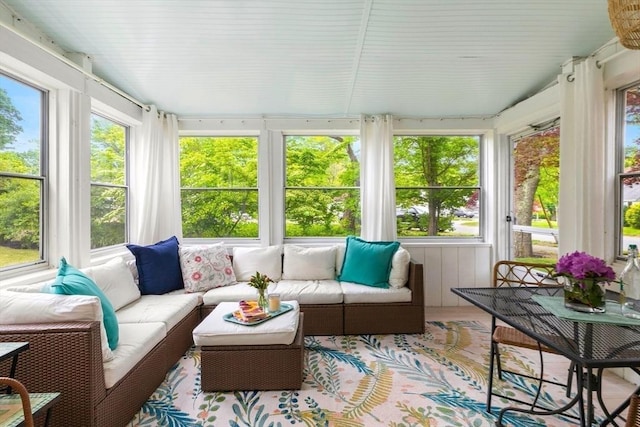 56 Postgate Rd, Hamilton, MA 01982 - sunroom / solarium with healthy amount of natural light