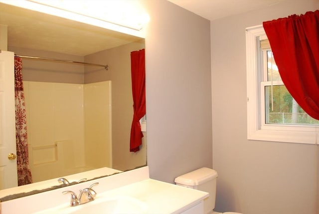 5 Leedburg St, Chelmsford, MA 01863 - bathroom featuring vanity and a shower with shower curtain