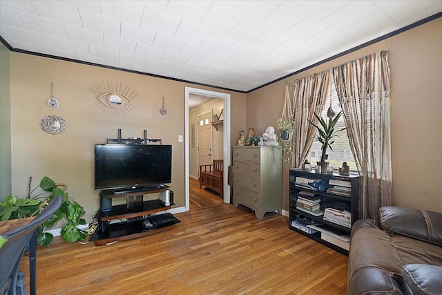 85 Pinehurst Ave, Auburn, MA 01501 - living room with wood finished floors and crown molding