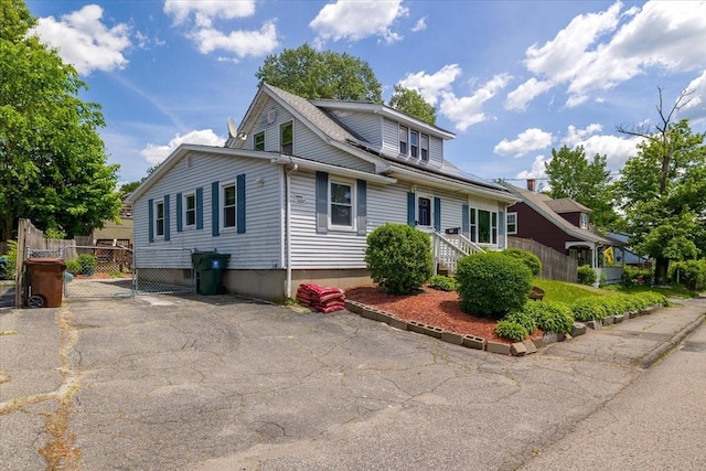 85 Pinehurst Ave, Auburn, MA 01501 - view of front of property featuring a gate