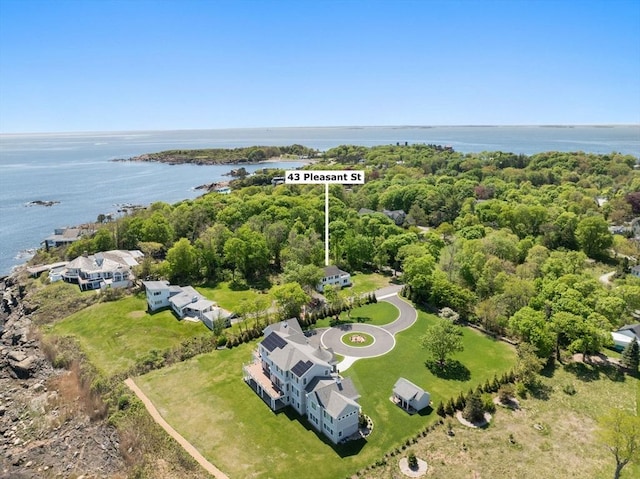 43 Pleasant St, Nahant, MA 01908