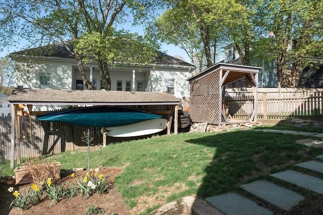 view of yard featuring fence