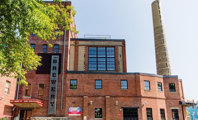 view of building exterior