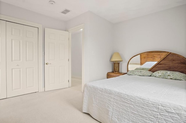 bedroom with carpet flooring and baseboards