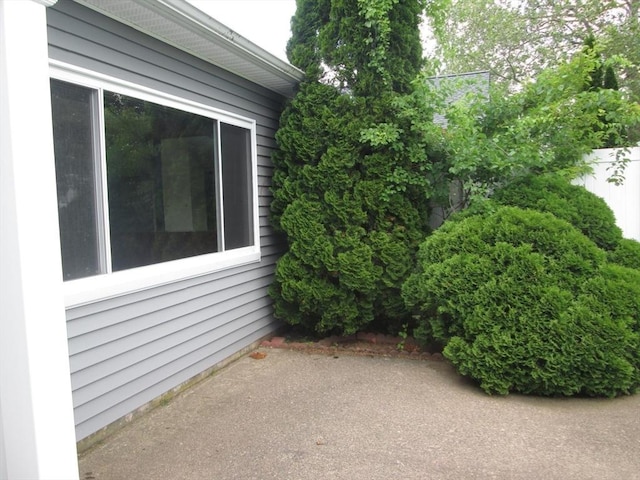 26 Horseshoe Dr Unit 26, Chicopee, MA 01022 - view of home's exterior featuring a patio
