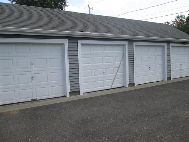 26 Horseshoe Dr Unit 26, Chicopee, MA 01022 - view of garage