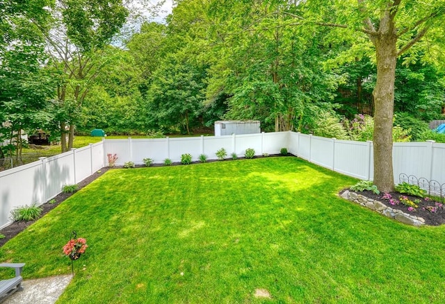 215 Curve, Dedham, MA 02026 - view of yard