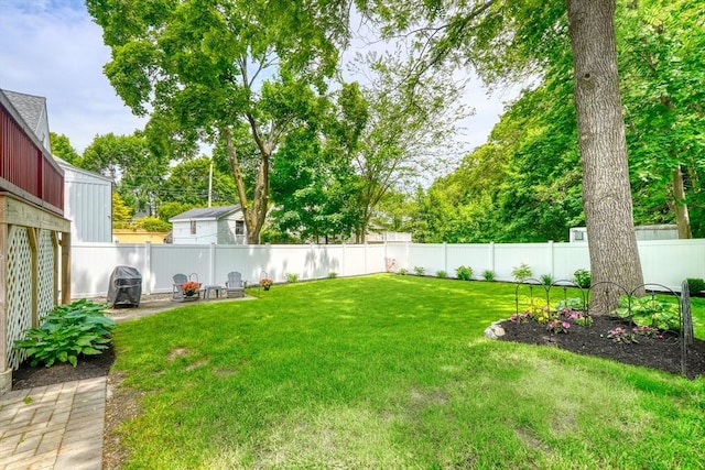 215 Curve, Dedham, MA 02026 - view of yard