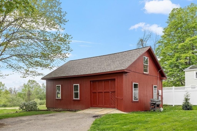 49 Maple St, Oakham, MA 01068 - view of outbuilding with an outdoor structure