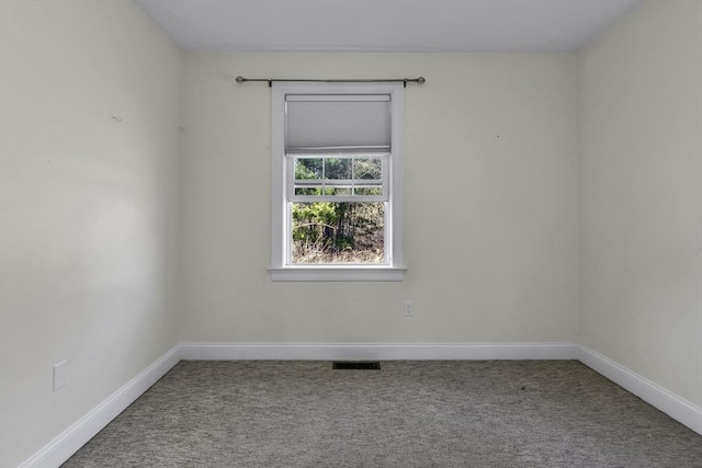 1 Lois Ln, Townsend, MA 01469 - carpeted spare room featuring baseboards and visible vents