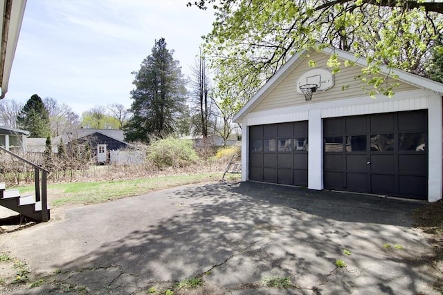 view of detached garage