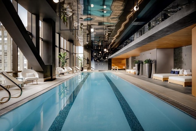 430 Stuart Unit 33F, Boston, MA 02116 - view of indoor community pool