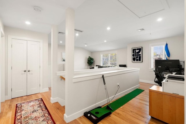 entrance foyer featuring recessed lighting, baseboards, visible vents, and light wood finished floors