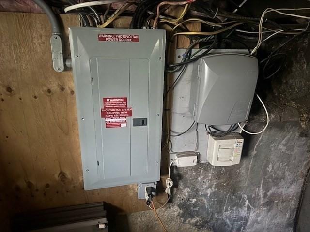 150 Saint Bernard St, Fitchburg, MA 01420 - utilities featuring electric panel