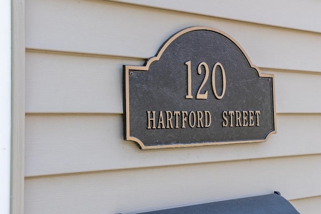 120 Hartford St, Natick, MA 01760 - exterior view
