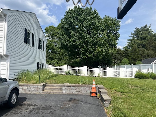 17 Hallowell Rd, Foxboro, MA 02035 - view of yard