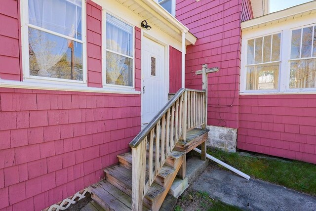 view of exterior entry